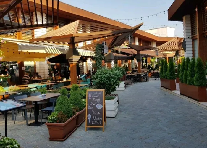 The Bloom Veranda - Elegant Center Retreat * تيرانا