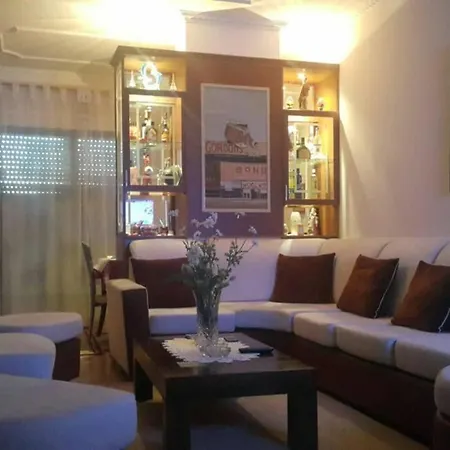 The Bloom Veranda - Elegant Center Retreat * טיראנה