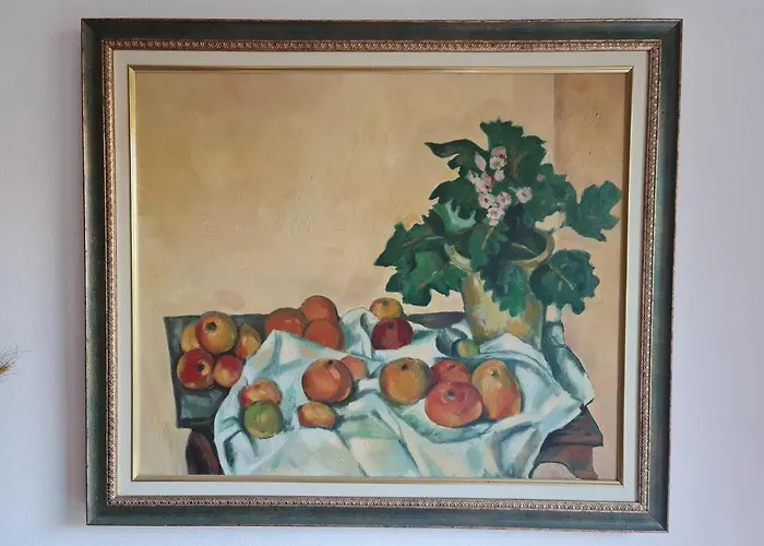 The Bloom Veranda - Elegant Center Retreat Apartment