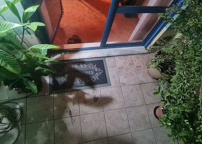 The Bloom Veranda - Elegant Center Retreat Tirana